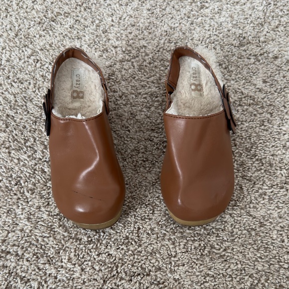 Crazy 8 toddler Girls brown clogs with faux fur lining Size 12 - Picture 8 of 9